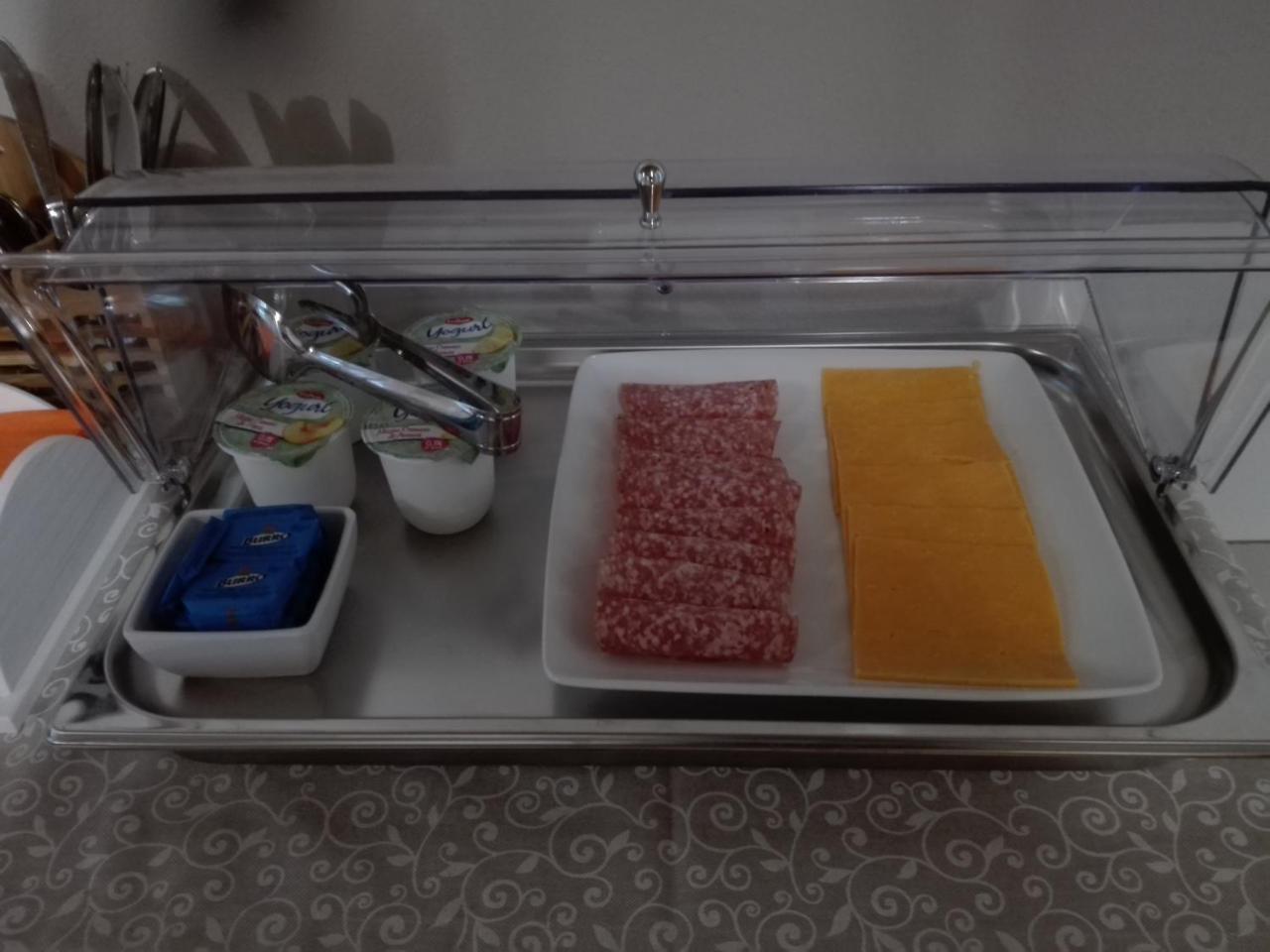 カンノビオ Eden Bed & Breakfast エクステリア 写真
